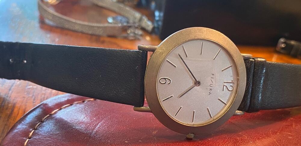 RARE VTG Brushed Metal Tone 37mm Fisura Watch, Black deBeer Europa Band